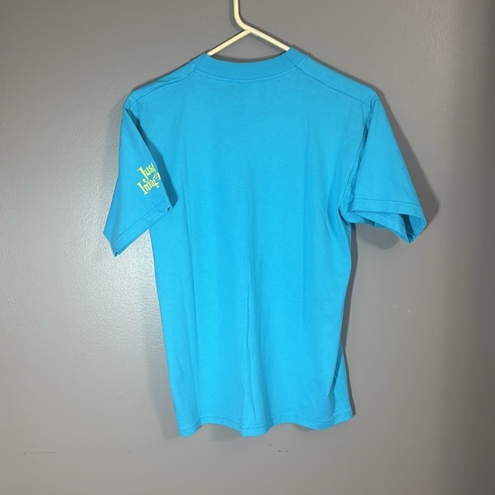 Blue graphic Tee Shirt Medium - Picture 3 of 3